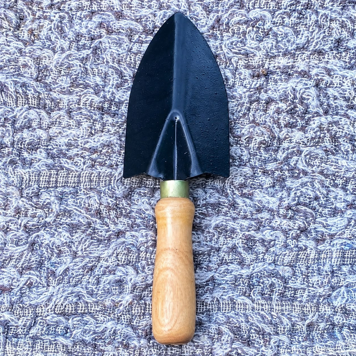 Hand Trowel ( Wide Blade ) – Choose Handle Type